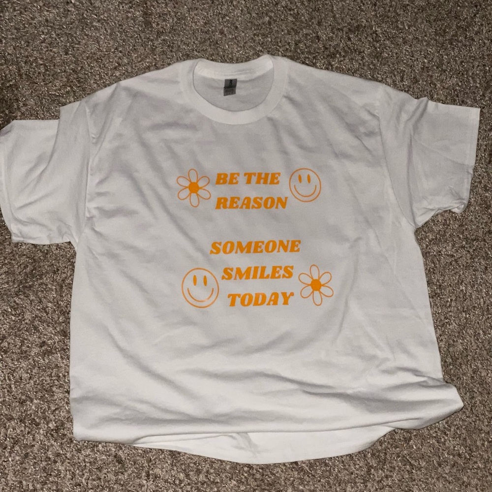 Make someone smile vinyl t-shirt
